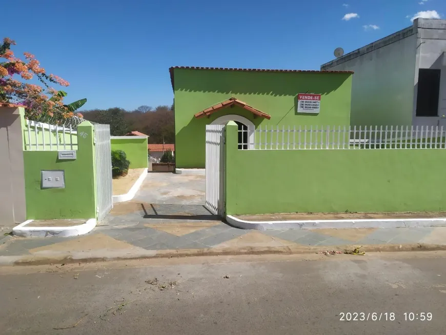 Foto 1 de Casa com 2 Quartos à venda, 116m² em Centro, Brasília de Minas