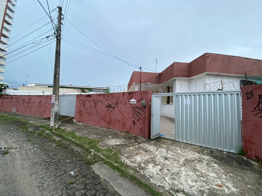 Foto 1 de Casa com 3 Quartos para alugar, 60m² em Sao Gerardo, Fortaleza