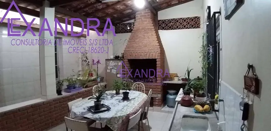 Foto 1 de Casa com 2 Quartos à venda, 114m² em Parque Fongaro, São Paulo