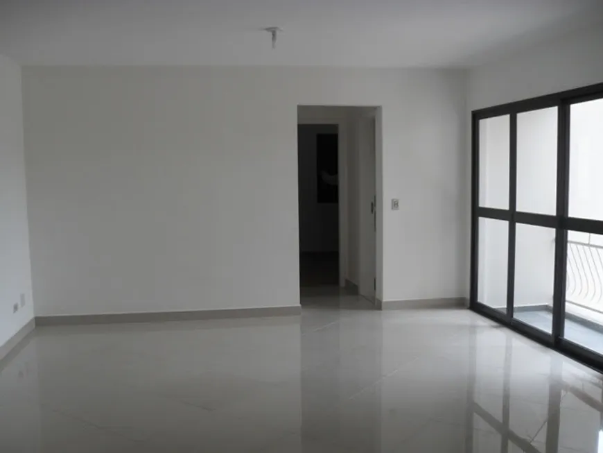 Foto 1 de Apartamento com 3 Quartos à venda, 78m² em Jardim Henriqueta, Taboão da Serra
