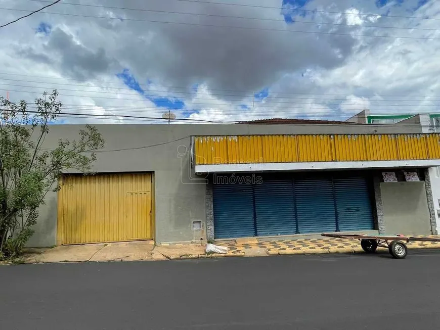 Foto 1 de Ponto Comercial à venda, 700m² em Vila Xavier, Araraquara