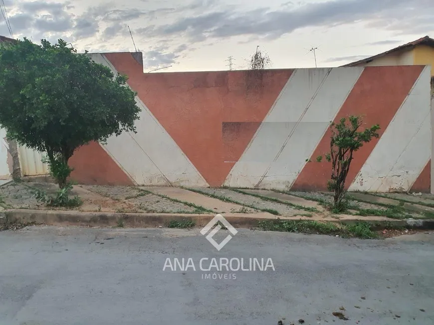 Foto 1 de Lote/Terreno à venda, 360m² em Vila Mauricéia, Montes Claros