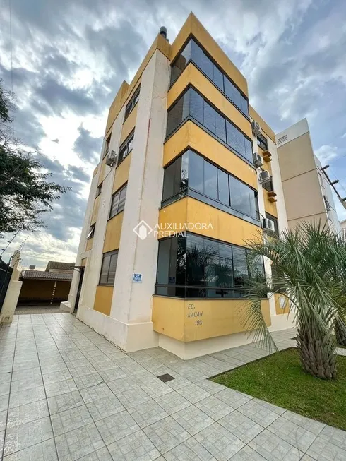 Foto 1 de Apartamento com 3 Quartos à venda, 130m² em Duque de Caxias, Santa Maria