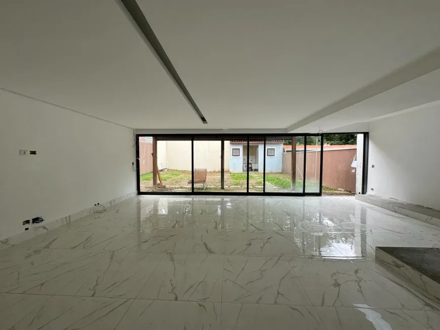 Foto 1 de Casa com 3 Quartos à venda, 200m² em Sao Paulo II, Cotia