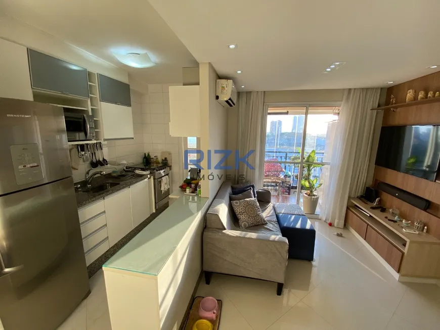 Foto 1 de Apartamento com 2 Quartos à venda, 58m² em Bom Retiro, São Paulo