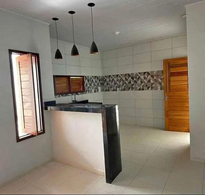 Foto 1 de Casa com 2 Quartos à venda, 80m² em Candeal, Salvador