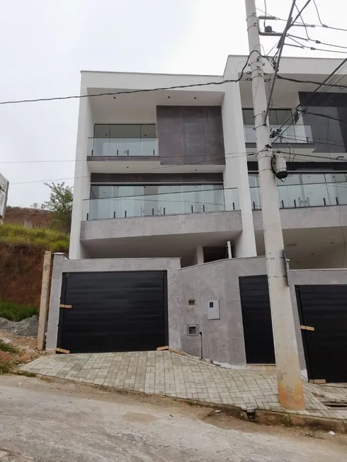 Foto 1 de Casa com 3 Quartos à venda, 195m² em Francisco Bernardino, Juiz de Fora