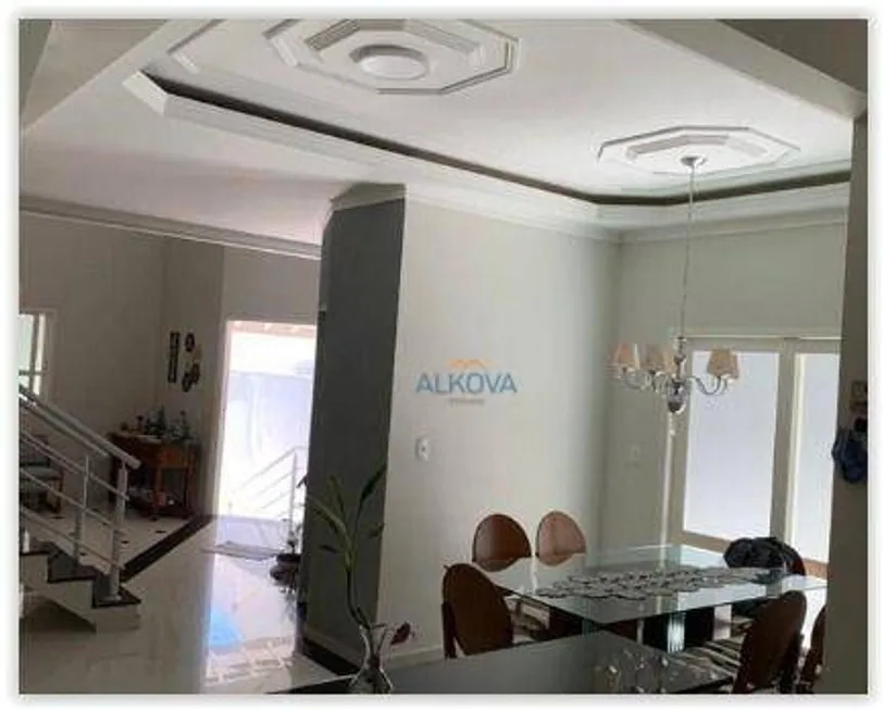 Foto 1 de Sobrado com 4 Quartos à venda, 186m² em Villa Branca, Jacareí