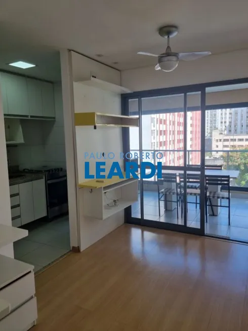 Foto 1 de Apartamento com 1 Quarto à venda, 39m² em Aclimação, São Paulo