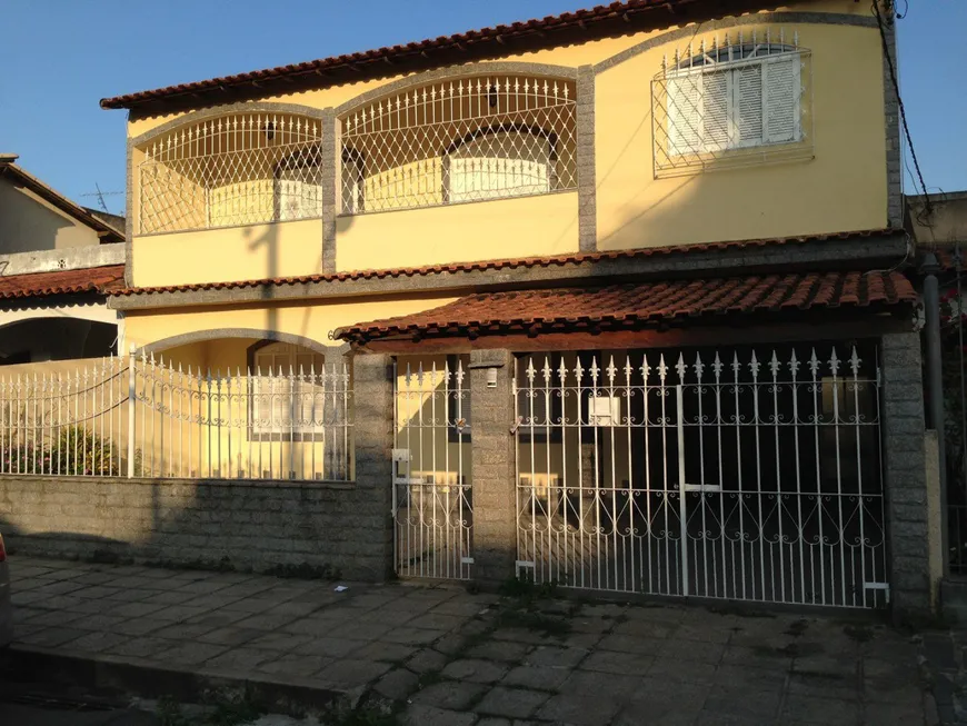 Foto 1 de Casa com 4 Quartos à venda, 297m² em São Luís, Volta Redonda