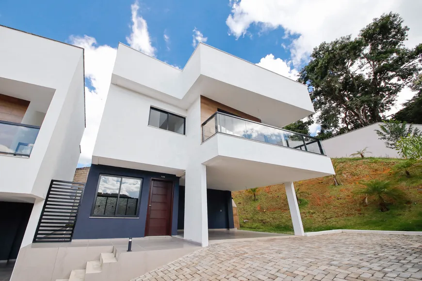 Foto 1 de Casa de Condomínio com 3 Quartos à venda, 140m² em Parque Jardim da Serra, Juiz de Fora