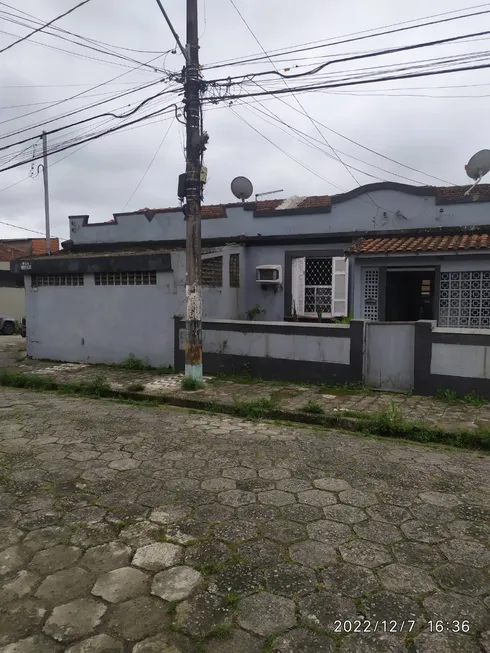 Foto 1 de Casa com 4 Quartos à venda, 150m² em Catiapoa, São Vicente