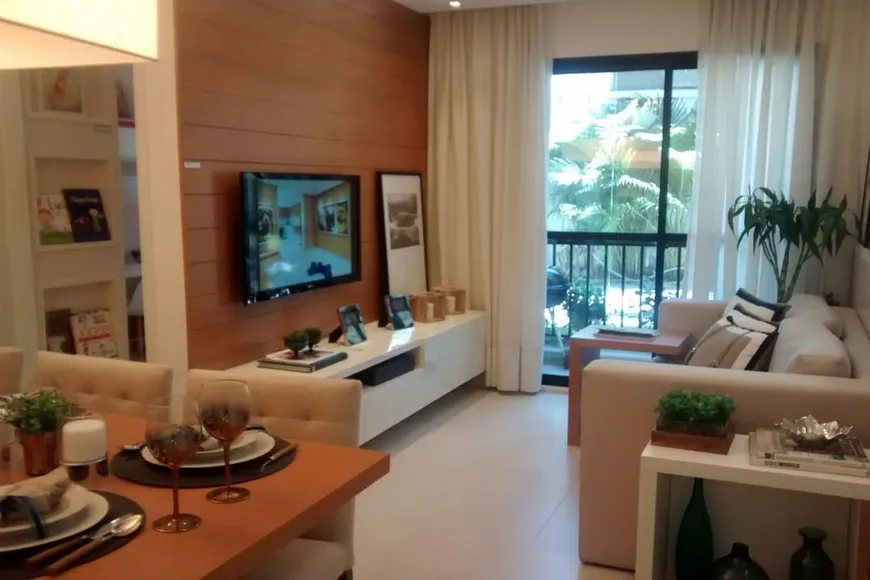 Foto 1 de Apartamento com 2 Quartos à venda, 56m² em Del Castilho, Rio de Janeiro