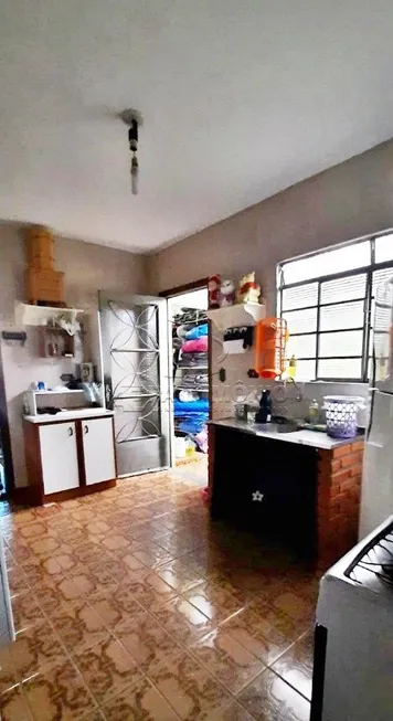 Foto 1 de Casa com 2 Quartos à venda, 70m² em Vila Helena, Sorocaba