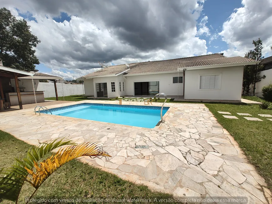 Foto 1 de Casa com 5 Quartos para venda ou aluguel, 540m² em Jardim Das flores, Atibaia