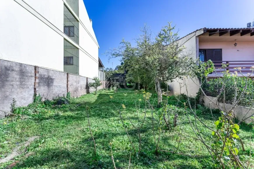 Foto 1 de Lote/Terreno à venda, 601m² em Santa Tereza, Porto Alegre