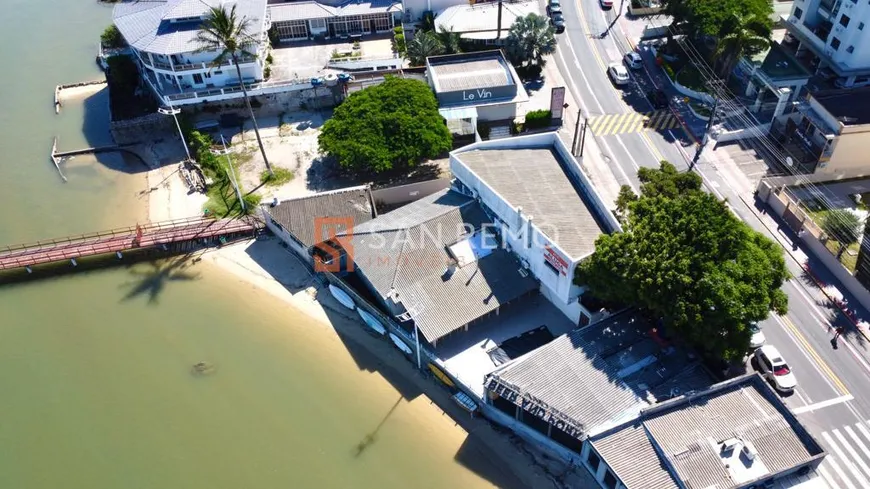 Foto 1 de Casa com 3 Quartos para alugar, 200m² em Coqueiros, Florianópolis