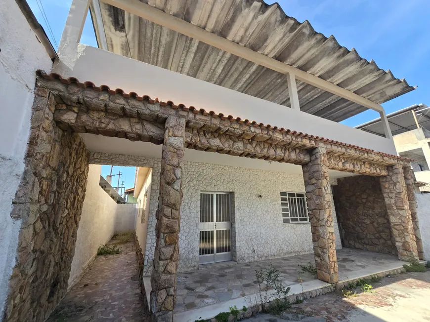 Foto 1 de Casa com 2 Quartos para venda ou aluguel, 95m² em Gradim, São Gonçalo