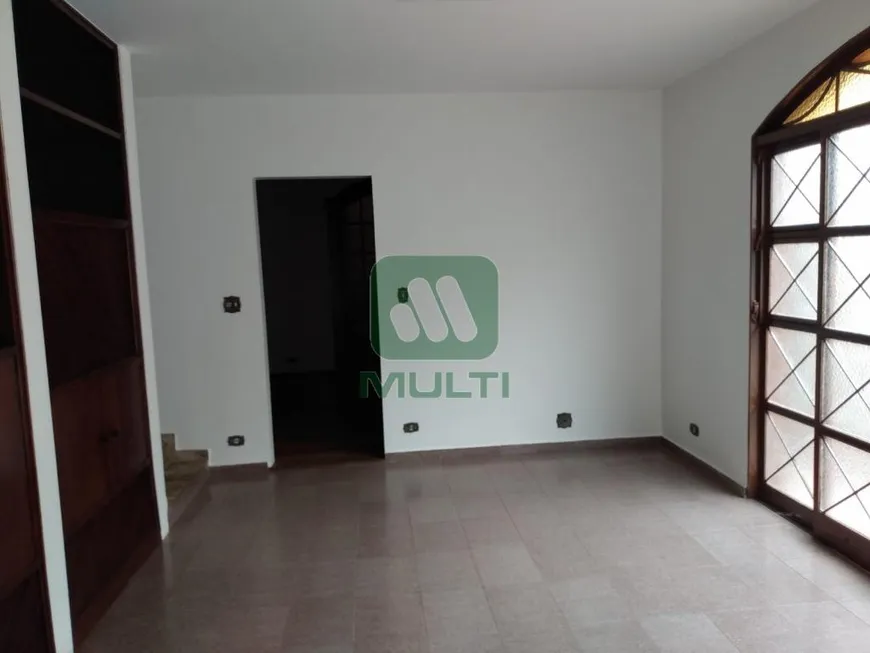 Foto 1 de Casa com 3 Quartos à venda, 297m² em Centro, Uberlândia