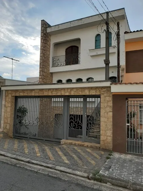 Foto 1 de Sobrado com 3 Quartos à venda, 270m² em Vila Camilopolis, Santo André