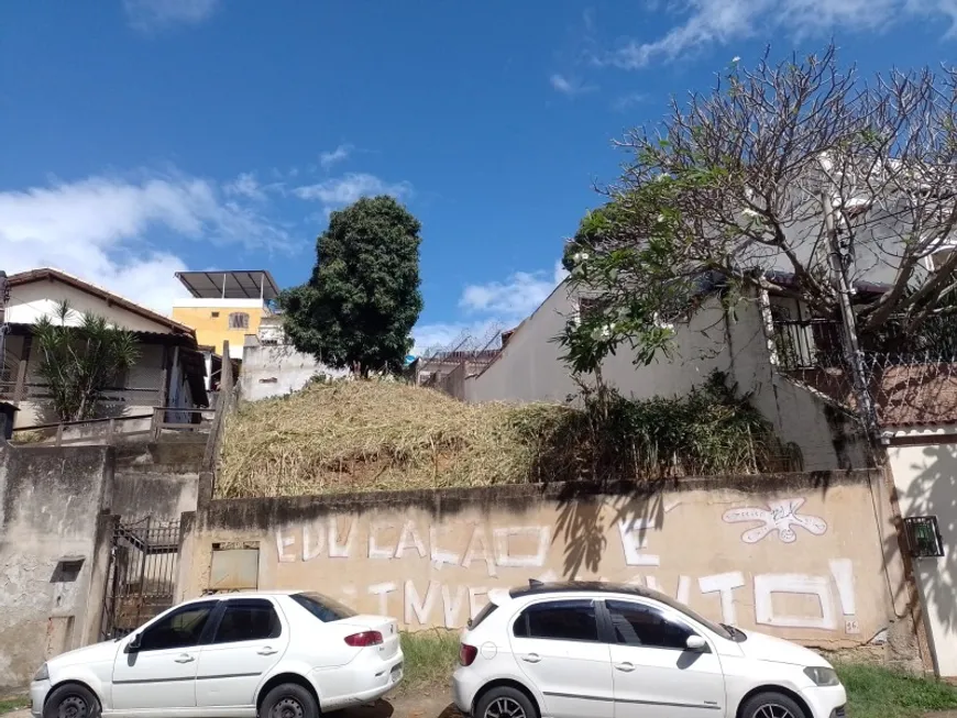 Foto 1 de Lote/Terreno à venda, 340m² em Tauá, Rio de Janeiro