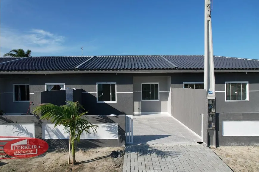 Foto 1 de Casa com 2 Quartos à venda, 50m² em Coroados, Guaratuba