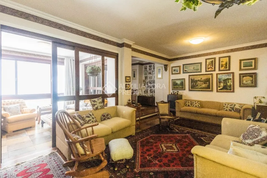 Foto 1 de Apartamento com 5 Quartos à venda, 182m² em Bela Vista, Porto Alegre