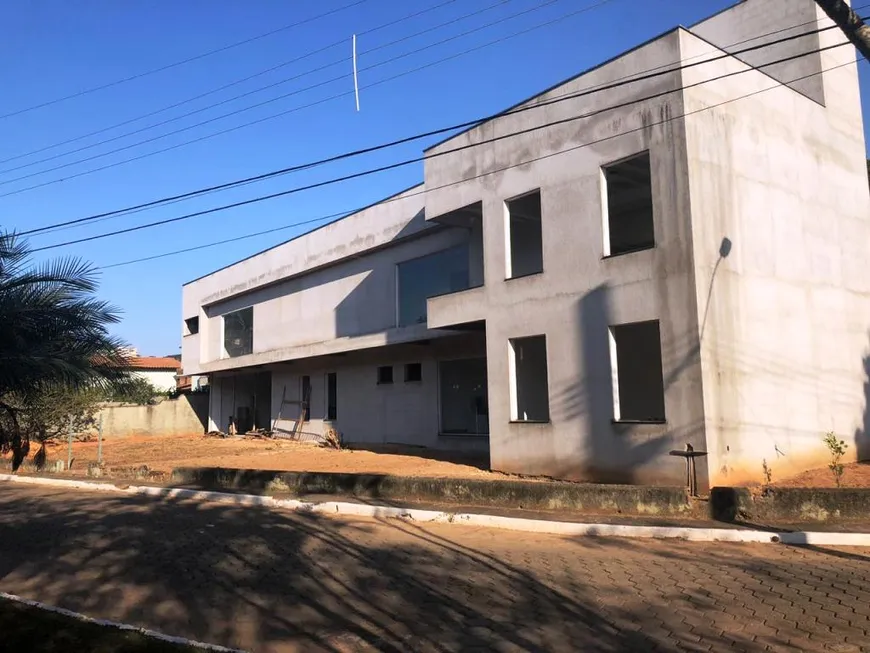 Foto 1 de Casa de Condomínio com 5 Quartos à venda, 750m² em Parque do Ipe, Viçosa