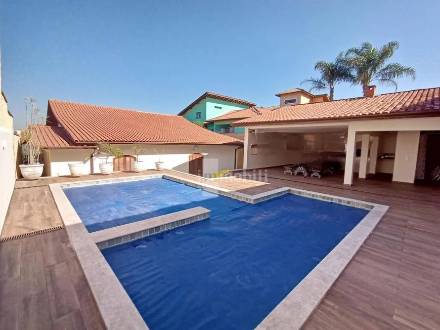 Foto 1 de Casa de Condomínio com 4 Quartos para venda ou aluguel, 481m² em Parque Dom Henrique, Cotia