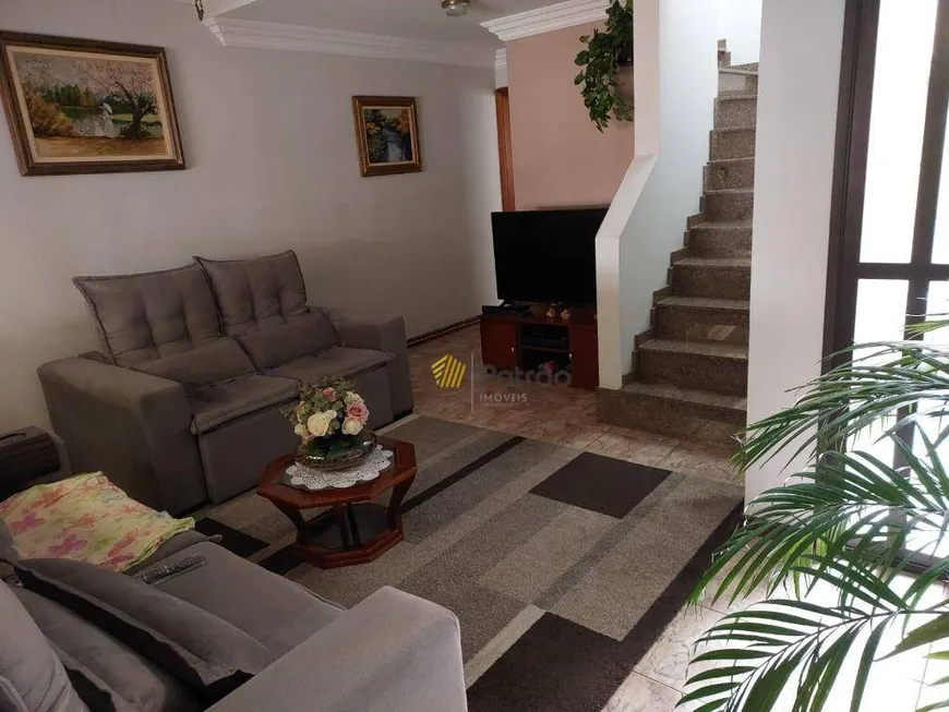 Foto 1 de Casa com 3 Quartos à venda, 156m² em Santa Terezinha, São Bernardo do Campo