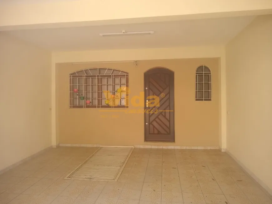 Foto 1 de Sobrado com 3 Quartos à venda, 193m² em Quitaúna, Osasco