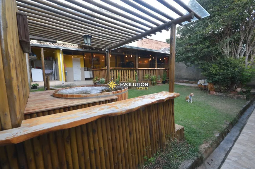 Foto 1 de Casa com 3 Quartos à venda, 480m² em Etelvina Carneiro, Belo Horizonte
