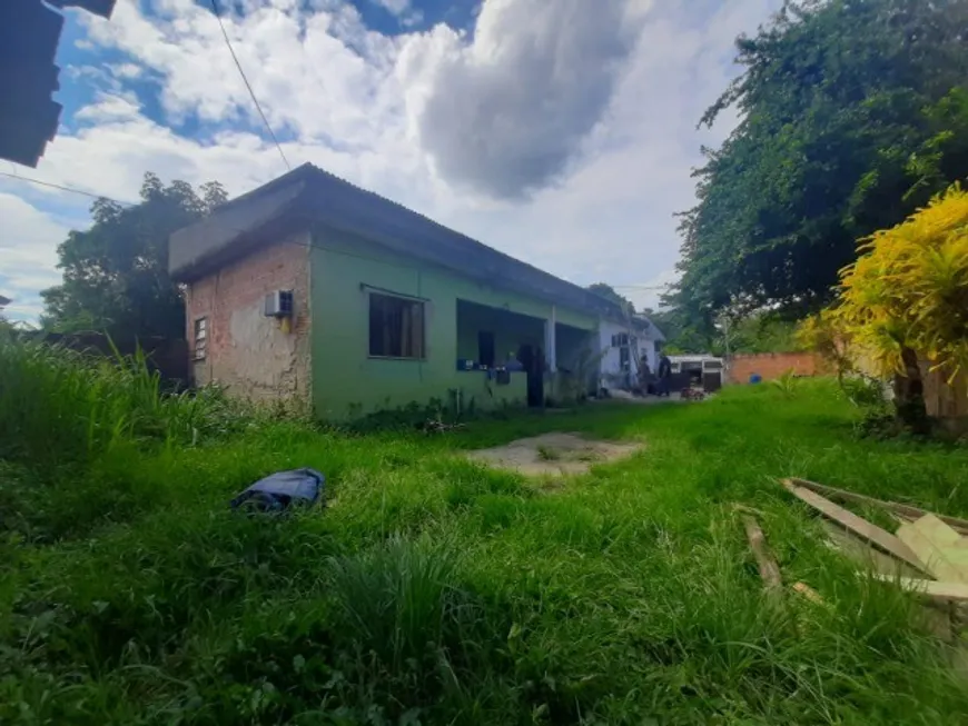 Foto 1 de Casa com 3 Quartos à venda, 360m² em Vila Maria Helena, Duque de Caxias