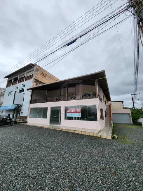 Foto 1 de Casa com 3 Quartos à venda, 380m² em Margem Esquerda, Gaspar