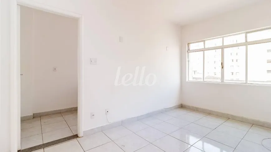 Foto 1 de Apartamento com 1 Quarto para alugar, 50m² em Aclimação, São Paulo