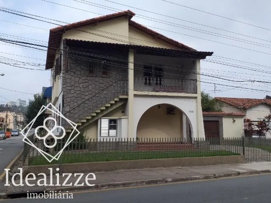 Foto 1 de Casa com 4 Quartos à venda, 482m² em Vila Santa Cecília, Volta Redonda