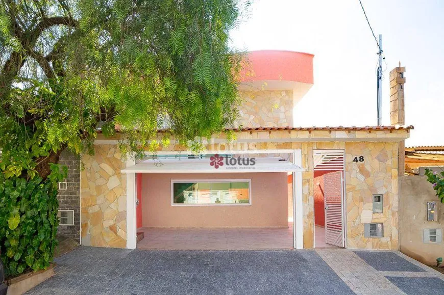 Foto 1 de Casa com 3 Quartos para venda ou aluguel, 132m² em Polvilho, Cajamar