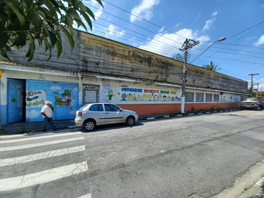 Foto 1 de Imóvel Comercial com 10 Quartos para alugar, 1500m² em Jardim Nova Itaquá, Itaquaquecetuba