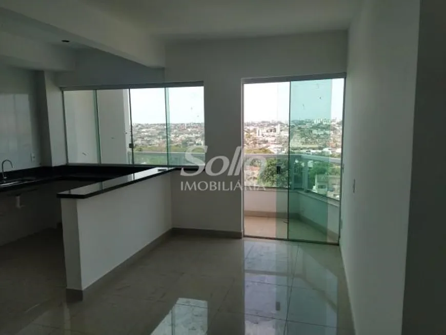 Foto 1 de Apartamento com 3 Quartos à venda, 90m² em Jaraguá, Uberlândia