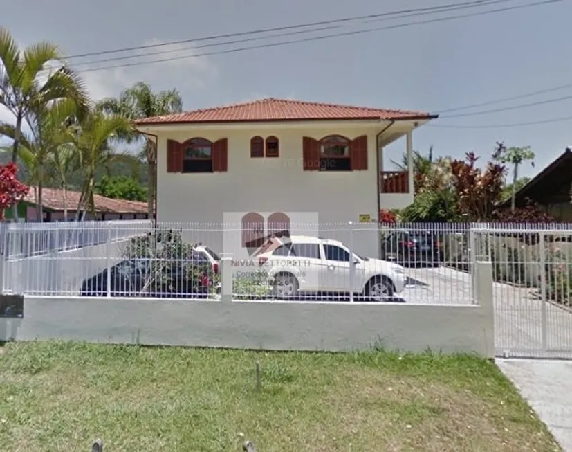 Foto 1 de Casa com 7 Quartos à venda, 238m² em Canasvieiras, Florianópolis