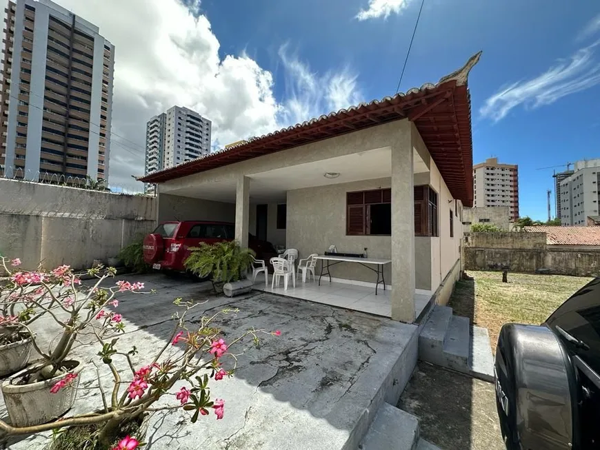 Foto 1 de Casa com 6 Quartos à venda, 200m² em Nossa Senhora de Nazaré, Natal