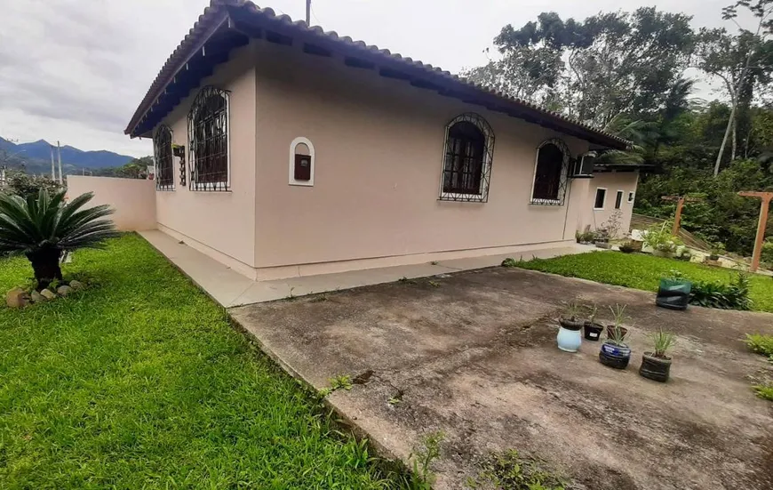 Foto 1 de Casa com 3 Quartos à venda, 130m² em Caldas da Imperatriz, Santo Amaro da Imperatriz