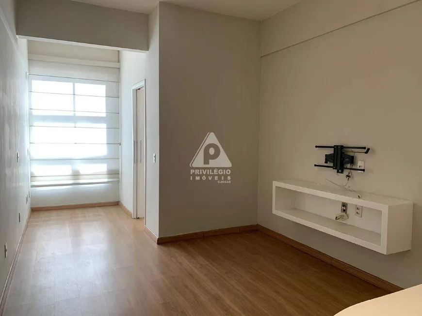 Foto 1 de Apartamento com 1 Quarto à venda, 58m² em Copacabana, Rio de Janeiro