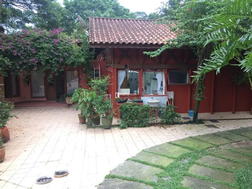 Foto 1 de Casa com 3 Quartos à venda, 363m² em Jardim Salete, Taboão da Serra