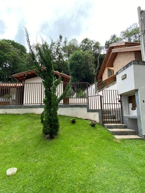 Foto 1 de Casa de Condomínio com 3 Quartos à venda, 285m² em Altos de São Fernando, Jandira