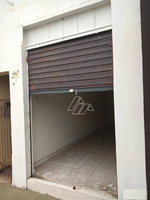 Foto 1 de Ponto Comercial para alugar, 18m² em Parque São Jorge, Marília