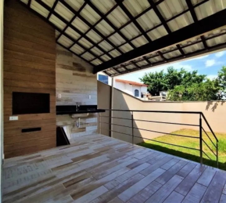 Foto 1 de Casa com 3 Quartos à venda, 193m² em Itapoã, Belo Horizonte