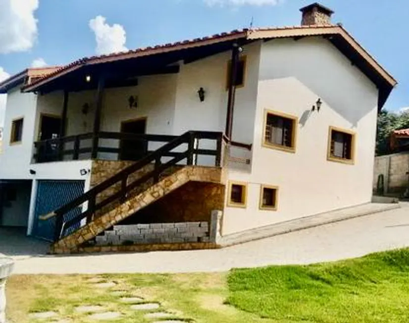 Foto 1 de Casa com 3 Quartos à venda, 1080m² em Loteamento Vale das Flores, Atibaia