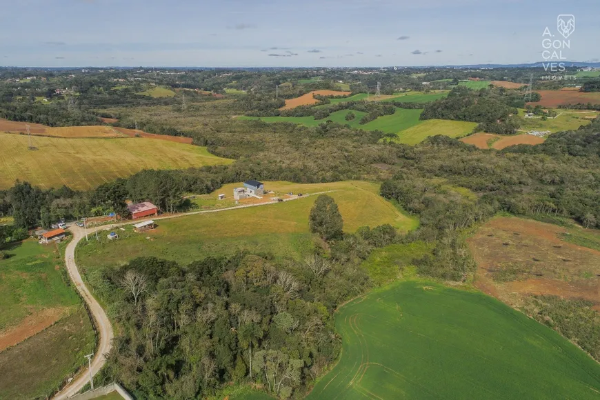 Foto 1 de Lote/Terreno à venda em Ferraria, Campo Largo