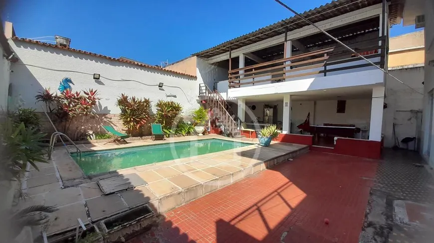 Foto 1 de Casa com 3 Quartos à venda, 254m² em Portuguesa, Rio de Janeiro